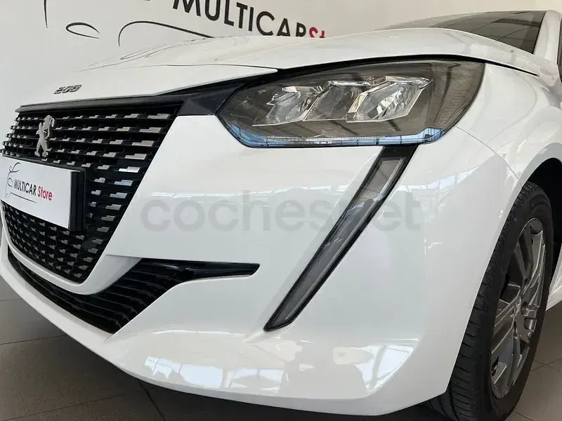 Usado Peugeot 208 Active 100 CV (73 kW) 2022 Blanco Utilitario