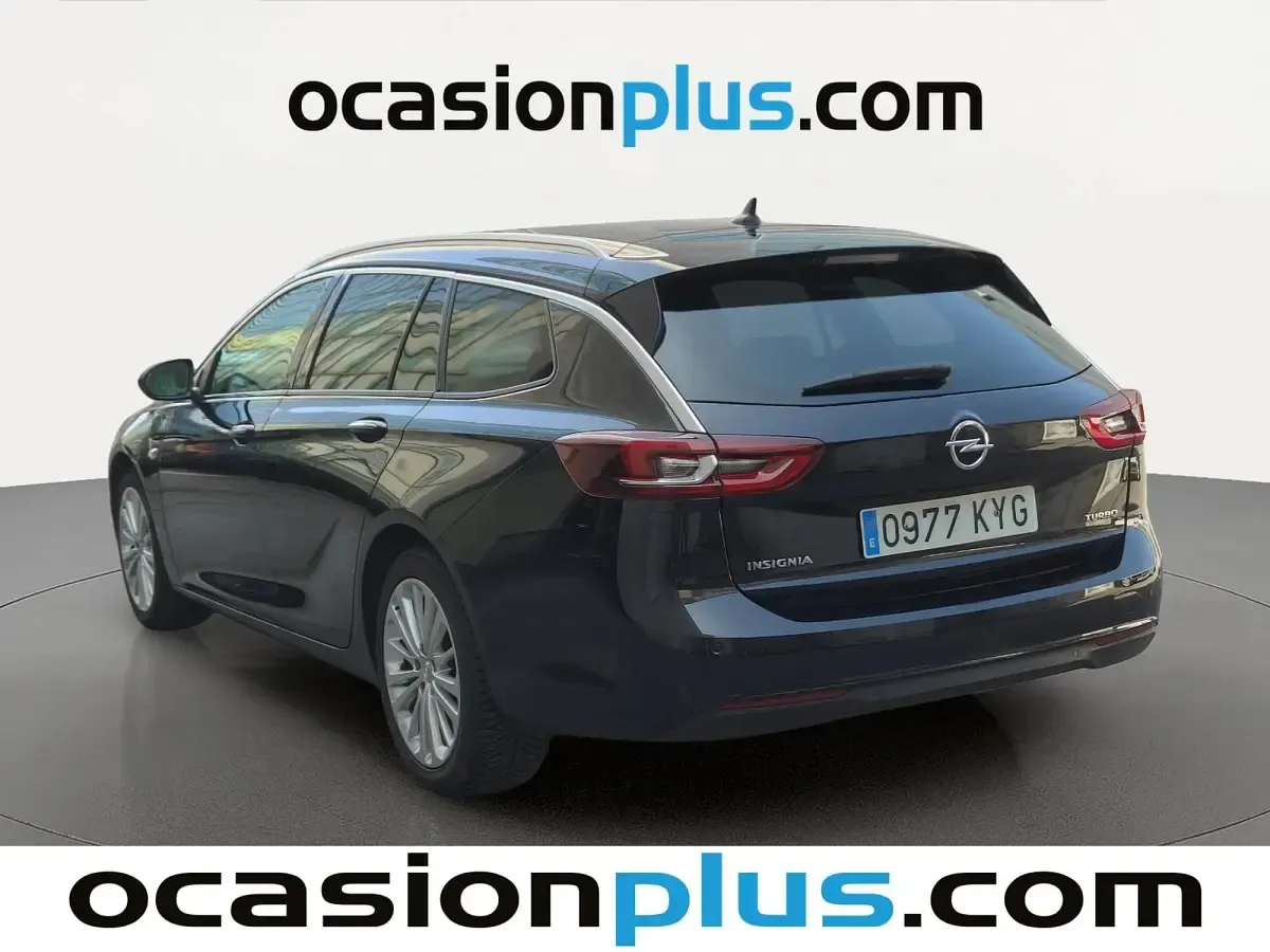 Usado Opel Insignia Innovation 166 CV (122 kW) 2019 Negro Familiar