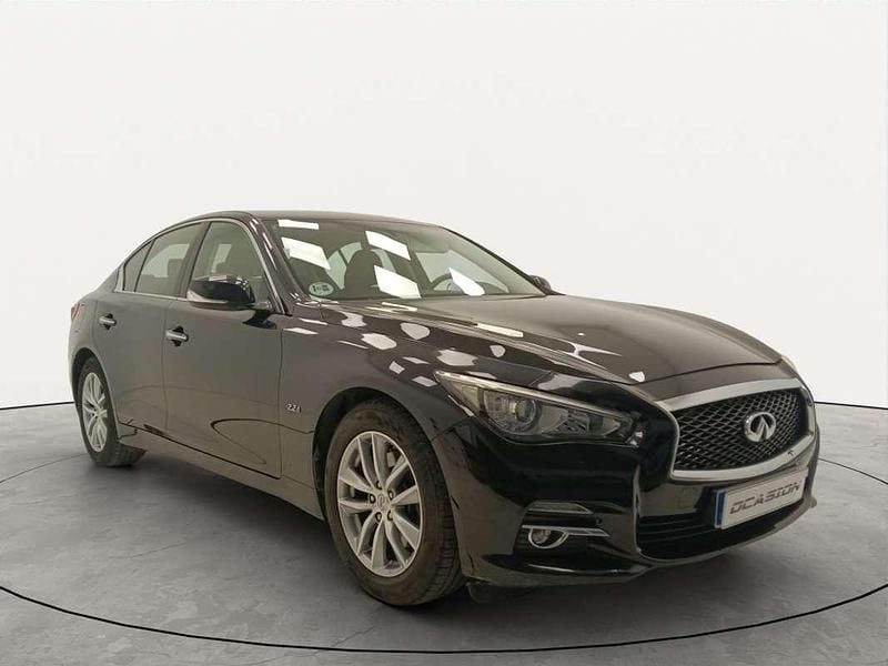 Usado Infiniti Q50 170 CV (125 kW) 2015 Negro Berlina