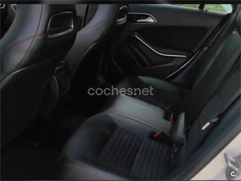 Occasion Mercedes CLA200 AMG line 136 PK (100 kW) 2014 Wit Sedan