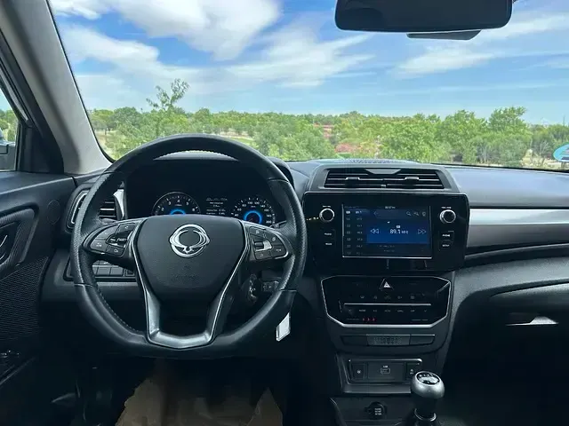 Usado SsangYong Tivoli 135 CV (99 kW) 2024 Azul SUV