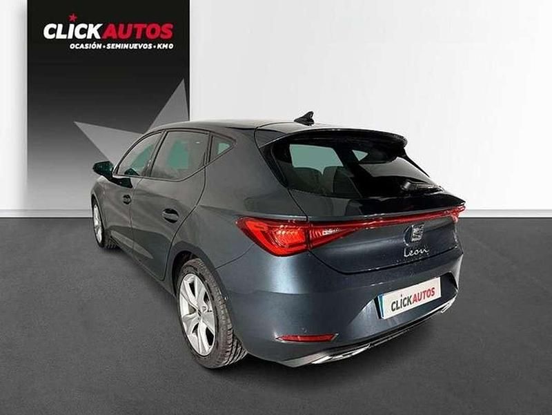 Usado Seat Leon FR 151 CV (111 kW) 2024 Gris Utilitario