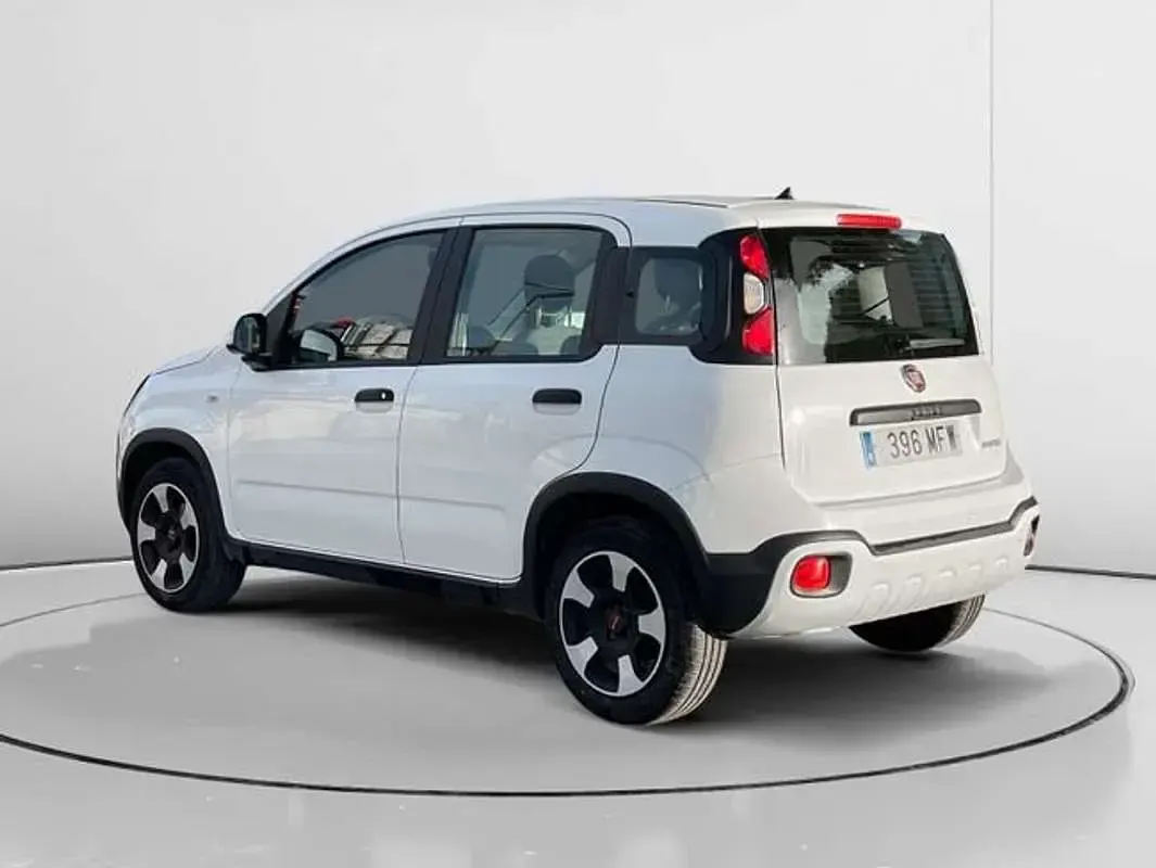 Usado Fiat Panda Cross Cross 69 CV (50 kW) 2023 Blanco Utilitario