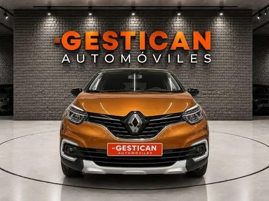 Usado Renault Captur Zen 131 CV (96 kW) 2020 Naranja SUV