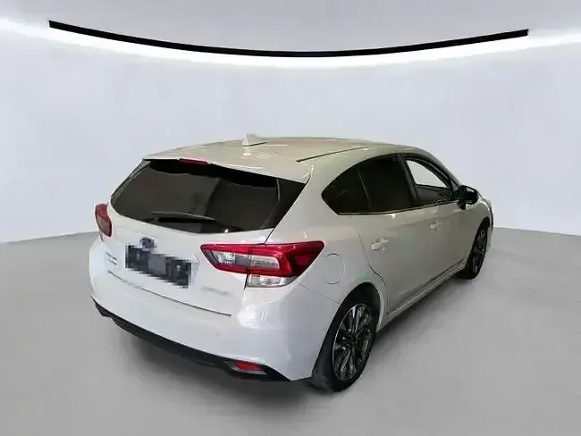 Usado Subaru Impreza Exclusive+ 114 CV (83 kW) 2020 Blanco Utilitario
