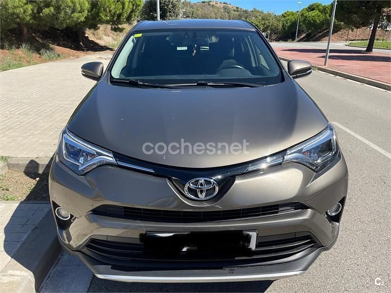 Usado Toyota RAV4 Advance 143 CV (105 kW) 2015 Marrón SUV