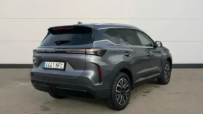 Usado Ebro s700 Luxury 347 CV (255 kW) 2025 Gris SUV
