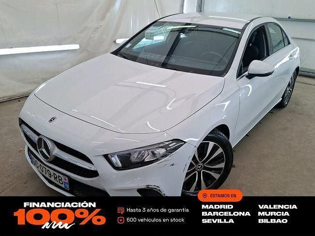 Usado Mercedes A180 Style 109 CV (80 kW) 2022 Blanco Berlina