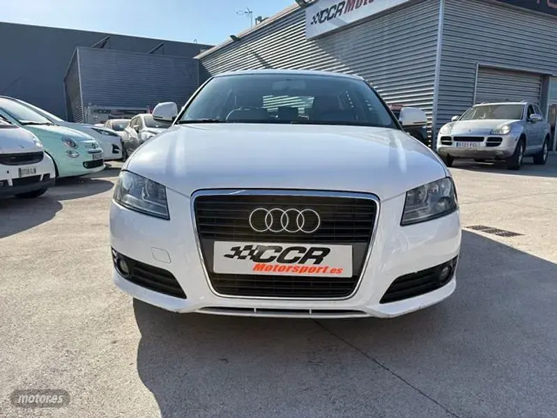 Usado Audi A3 Ambiente 105 CV (77 kW) 2008 Blanco Utilitario