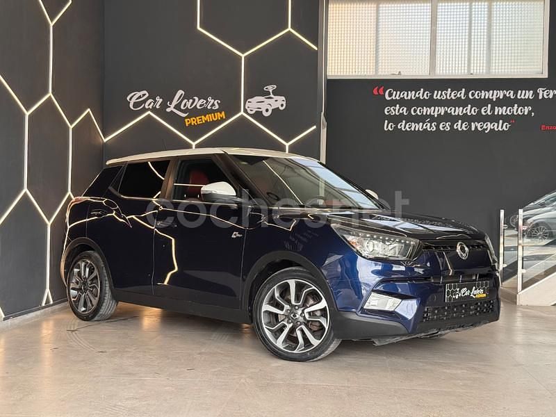 Usado Ssangyong (KGM) Tivoli 115 CV (84 kW) 2015 Azul SUV