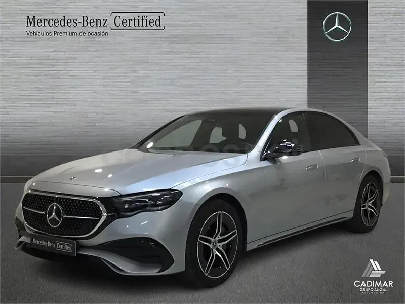 Usado Mercedes E300 313 CV (230 kW) 2024 Berlina