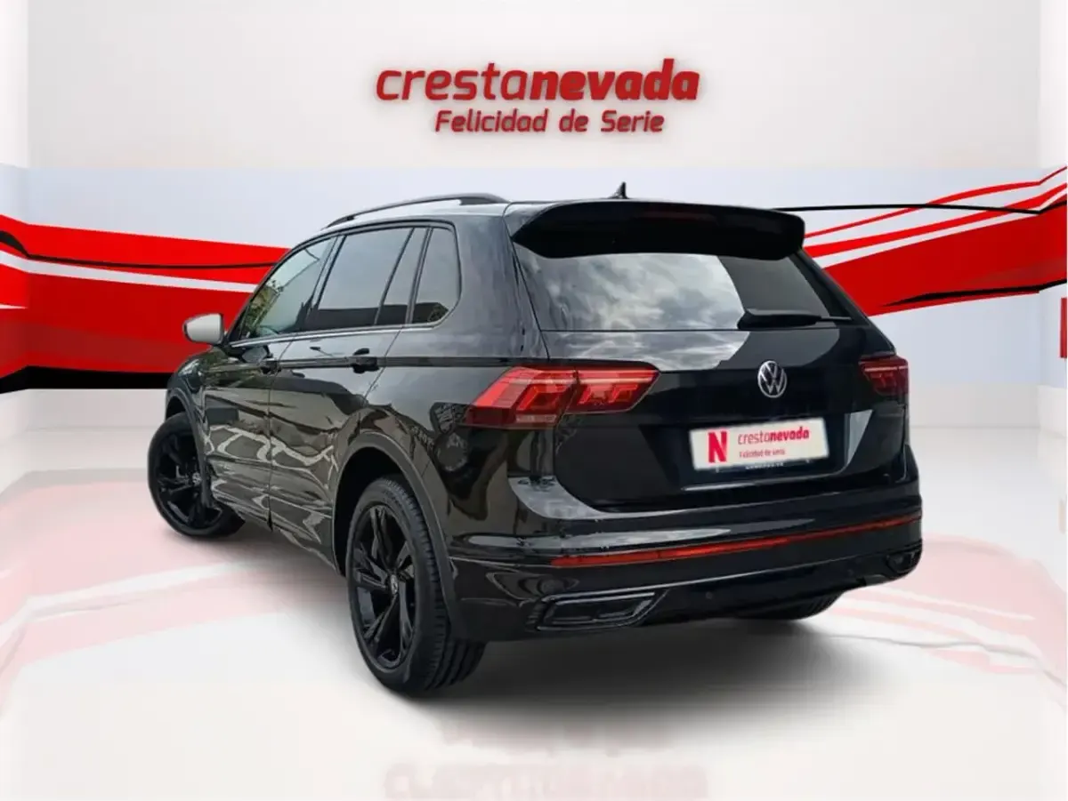 Usado VW Tiguan R-line 245 CV (180 kW) 2021 Negro SUV
