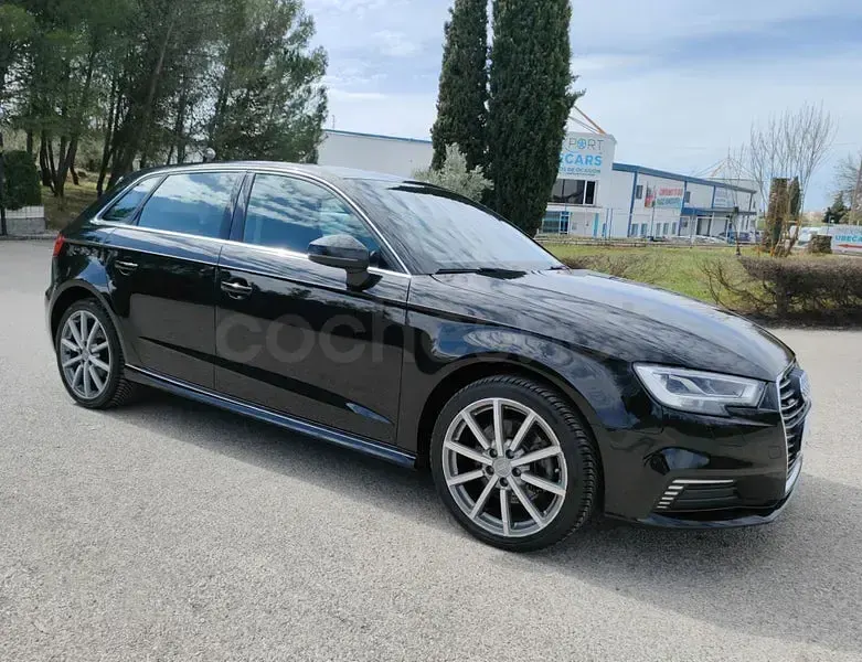 Usado Audi e-tron Design 204 CV (150 kW) 2020 Negro SUV