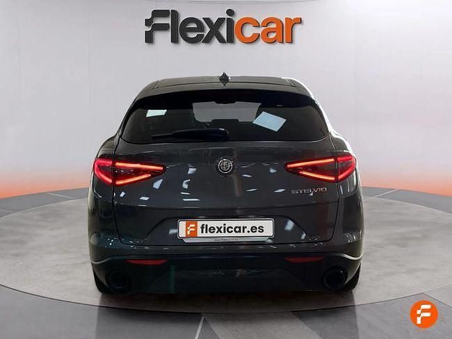 Usado Alfa Romeo Stelvio Sprint 160 CV (117 kW) 2022 Gris SUV