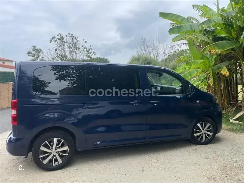 Usado Toyota Proace Verso 150 CV (110 kW) 2017 Azul Familiar