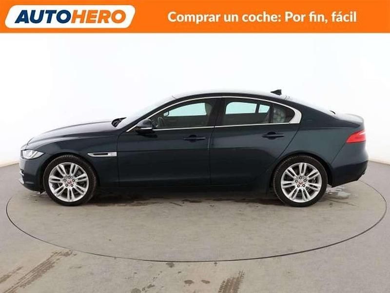 Usado Jaguar XE Prestige 179 CV (131 kW) 2016 Verde Berlina