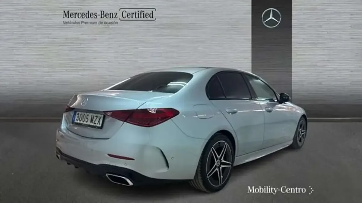 Usado Mercedes C220 197 CV (144 kW) 2025 Plateado Berlina