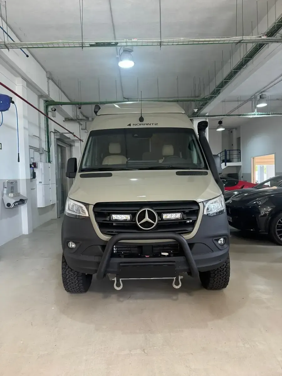Usado Mercedes Sprinter 190 CV (139 kW) 2024 Gris Van