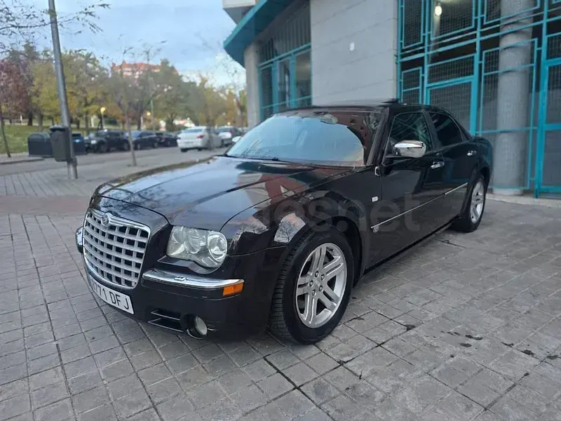 Usado Chrysler 300C 193 CV (141 kW) 2005 Negro Berlina
