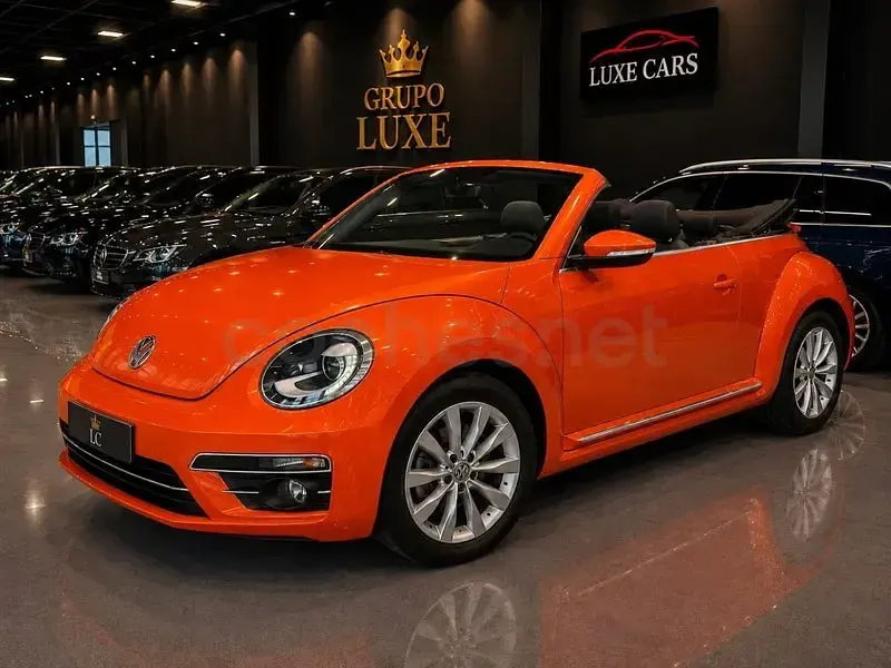 Usado VW Beetle Design 150 CV (110 kW) 2018 Naranja Utilitario