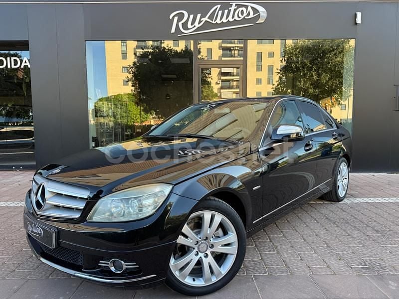 Negro Usado 2007 Mercedes C220 Avantgarde Berlina | 10.999 € (Un poco caro) - Imagen 1/4