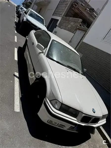 Usado BMW 318 140 CV (102 kW) 1992 Blanco Coupe