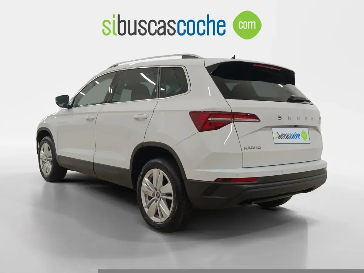 Usado Skoda Karoq 150 CV (110 kW) 2025 Blanco SUV