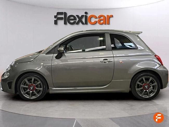 Usado Abarth 595 165 CV (121 kW) 2022 Gris / plata Berlina