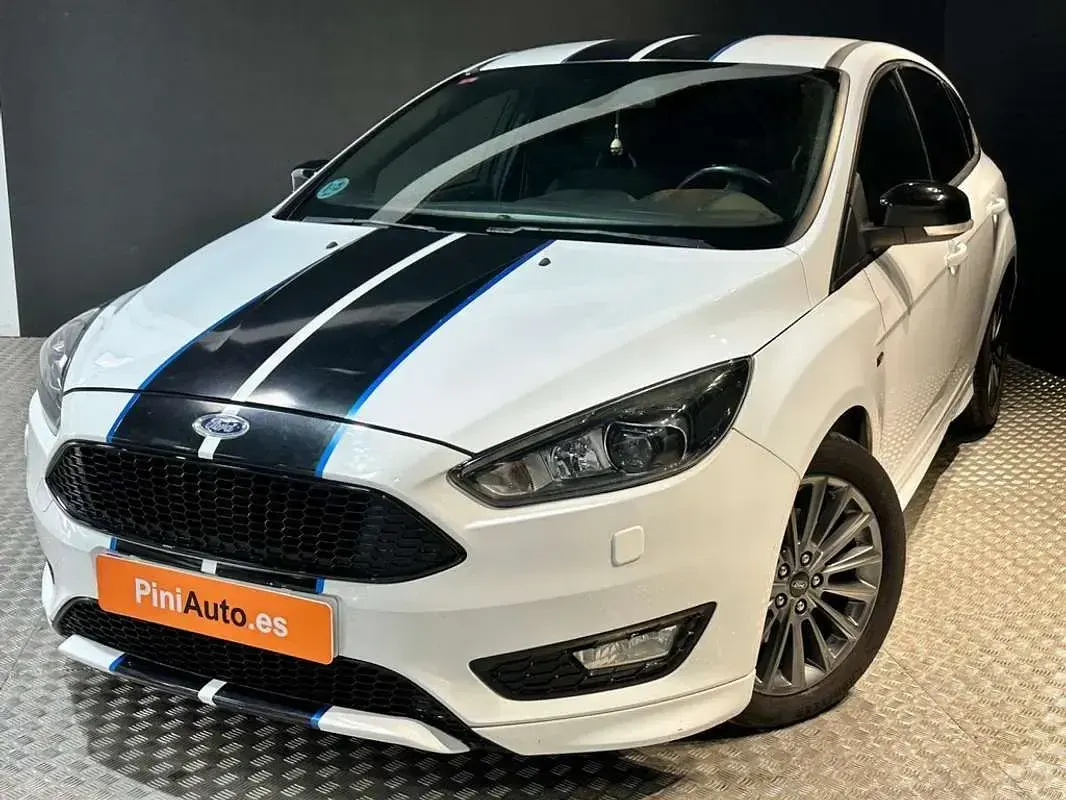Usado Ford Focus ST 182 CV (133 kW) 2017 Blanco Utilitario