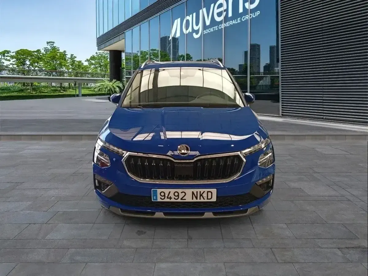 Usado Skoda Kamiq Selection 95 CV (69 kW) 2026 Azul SUV