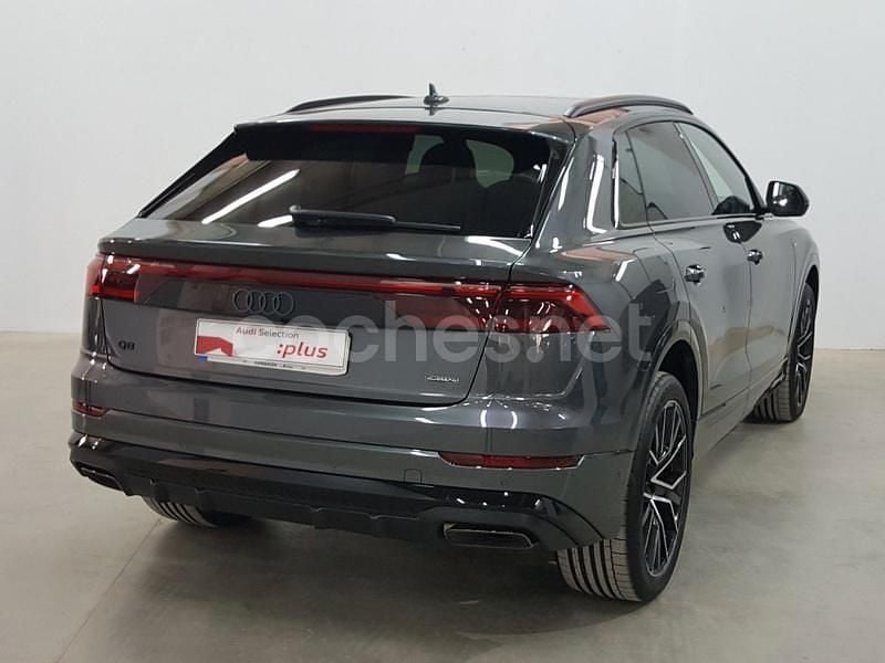 Nuevo Audi Q8 Ambiente 394 CV (289 kW) 2025 Gris / plata SUV