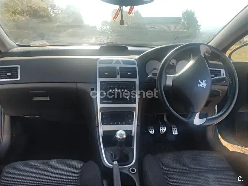 Usado Peugeot 307 110 CV (80 kW) 2007 Azul Berlina