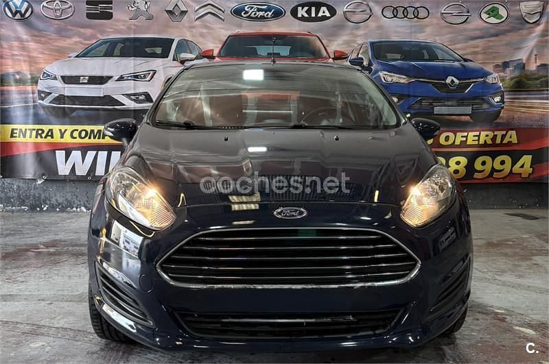 Usado Ford Fiesta Trend 82 CV (60 kW) 2016 Azul Utilitario
