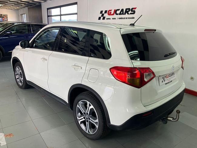 Usado Suzuki Vitara 120 CV (88 kW) 2018 Blanco SUV