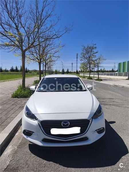 Begagnad Mazda 3 Edition 165 HK (121 kW) 2018 Vit Sedan