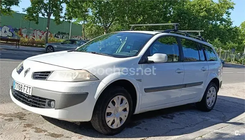 Usado Renault Mégane GrandTour 105 CV (77 kW) 2008 Blanco Familiar