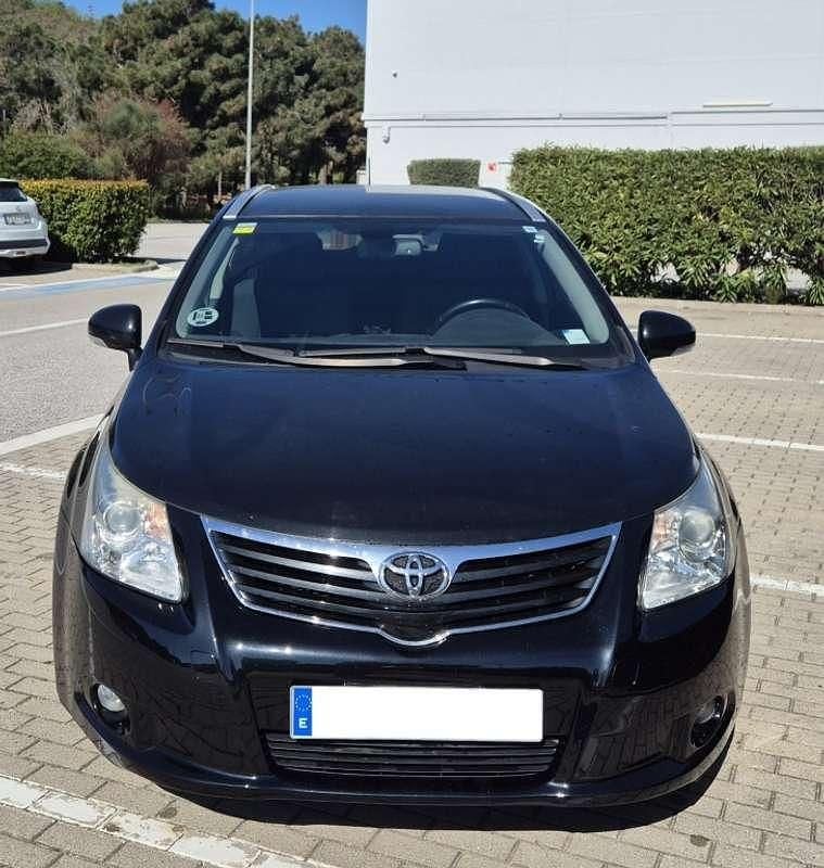 Käytetty Toyota Avensis Advance 126 HP (92 kW) 2009 Musta Sedan