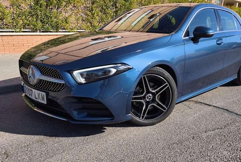 Usado Mercedes A200 150 CV (110 kW) 2020 Azul Utilitario