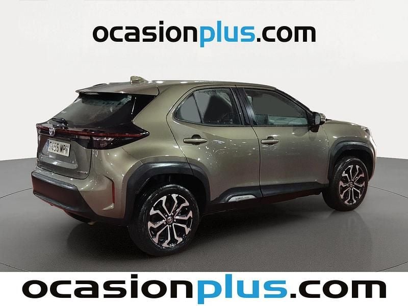 Usado Toyota Yaris Cross Active 116 CV (85 kW) 2024 Marrón SUV