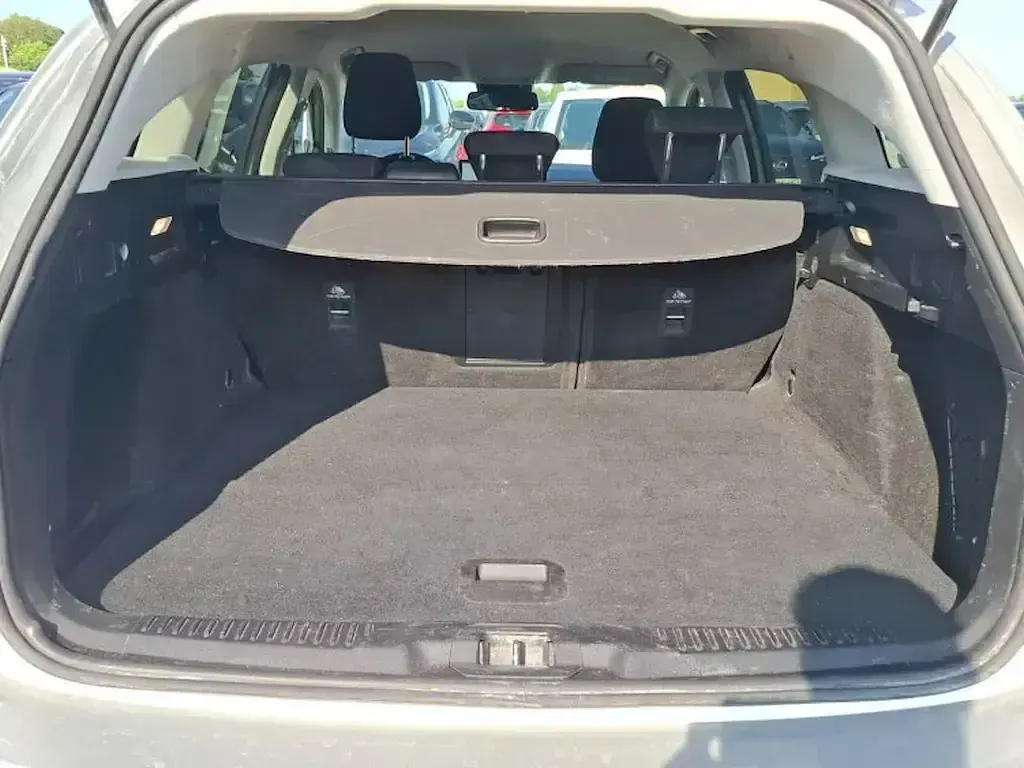Usado Ford Focus Active X 125 CV (91 kW) 2024 Gris Utilitario