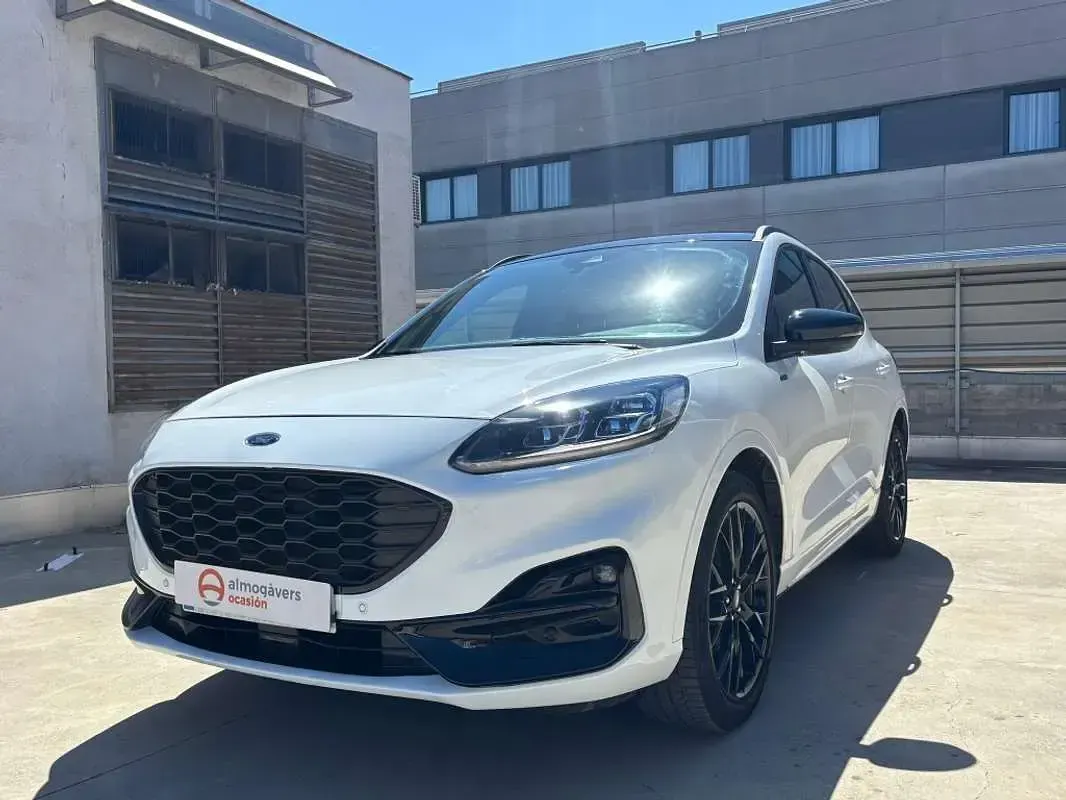 Używany Ford Kuga ST-Line X 190 KM (139 kW) 2023 Biały SUV