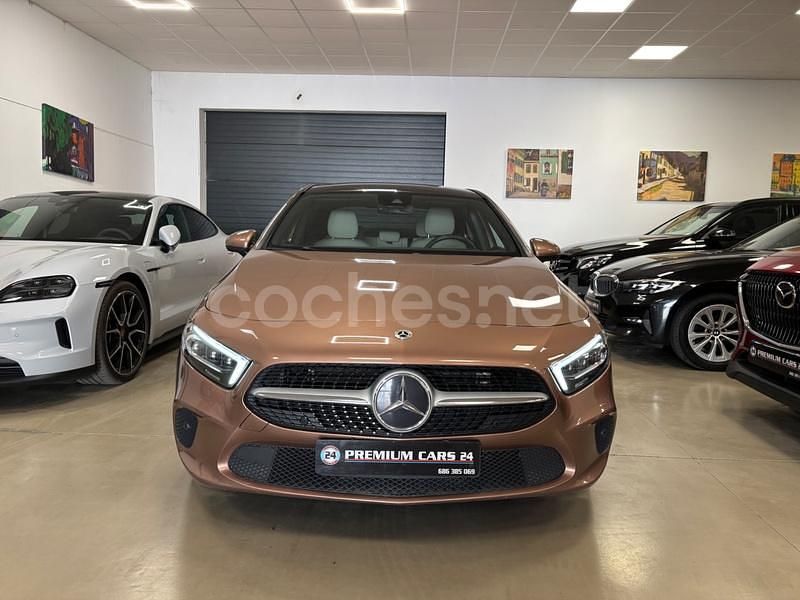 Usado Mercedes A180 116 CV (85 kW) 2022 Beige Berlina