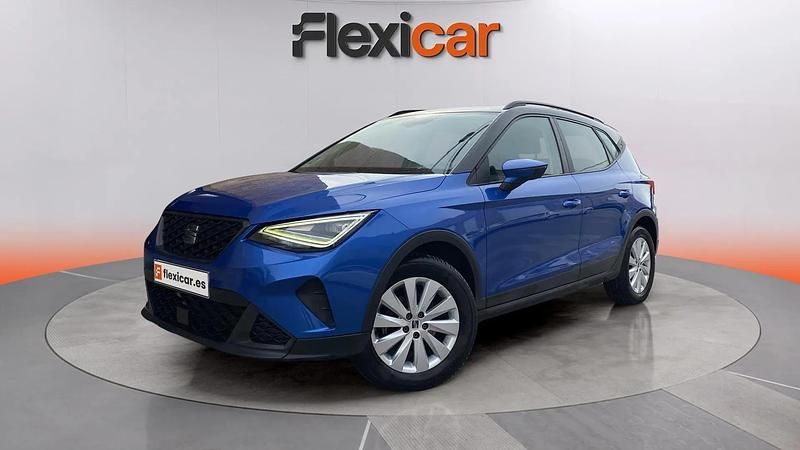 Usado Seat Arona Style 110 CV (80 kW) 2023 Azul SUV