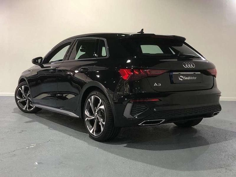 Usado Audi A3 Sportback S-Line 150 CV (110 kW) 2022 Negro Utilitario