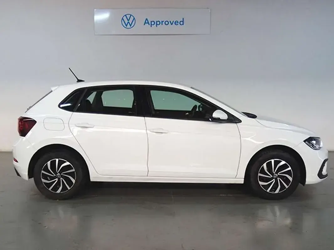 Usado VW Polo Life 95 CV (69 kW) 2023 Blanco Utilitario