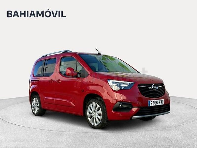 Usado Opel Combo Life Selective 100 CV (73 kW) 2019 Rojo Monovolumen