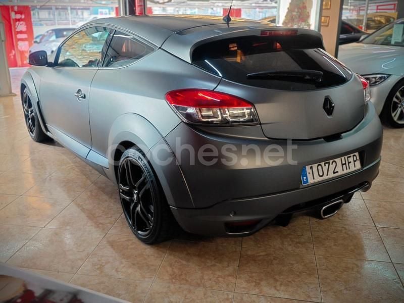 Usado Renault Mégane III 250 CV (183 kW) 2011 Gris / plata Berlina