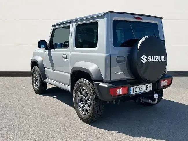 Usado Suzuki Jimny 102 CV (75 kW) 2020 Gris SUV
