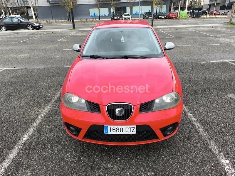 Usado Seat Ibiza FR 130 CV (95 kW) 2006 Rojo Berlina