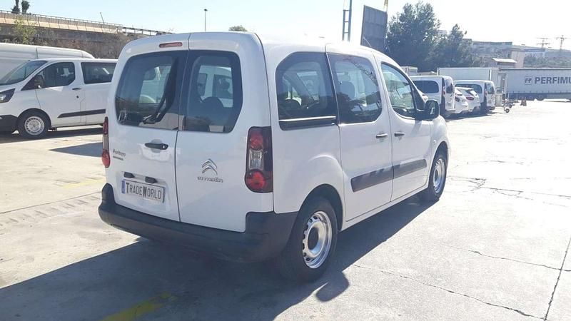 Usado Citroën Berlingo Feel 76 CV (55 kW) 2018 Blanco Monovolumen
